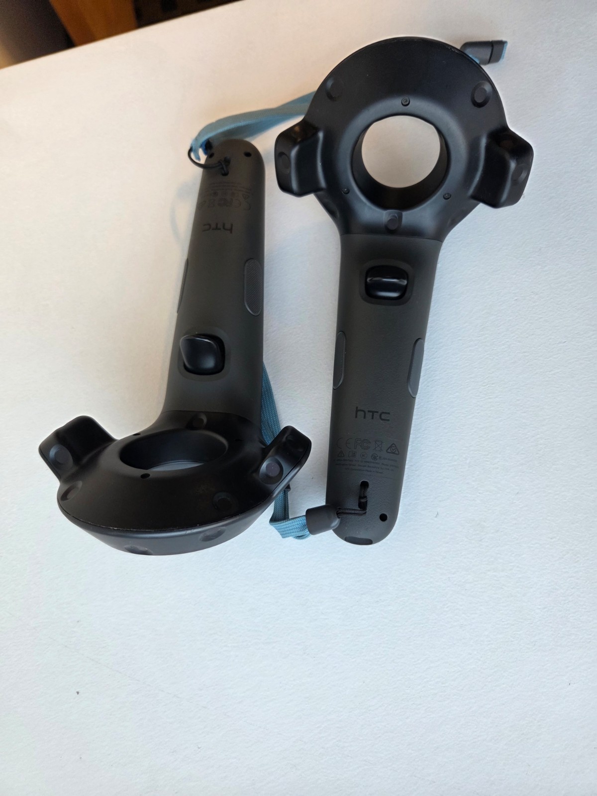 HTC Vive Virtual Reality VR Wand Controllers (GREAT CONDITION!)