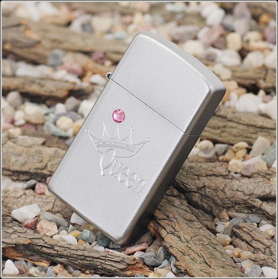 Rare 2009 Slim Engraved Queen Swarovski Crystal   Zippo Lighter
