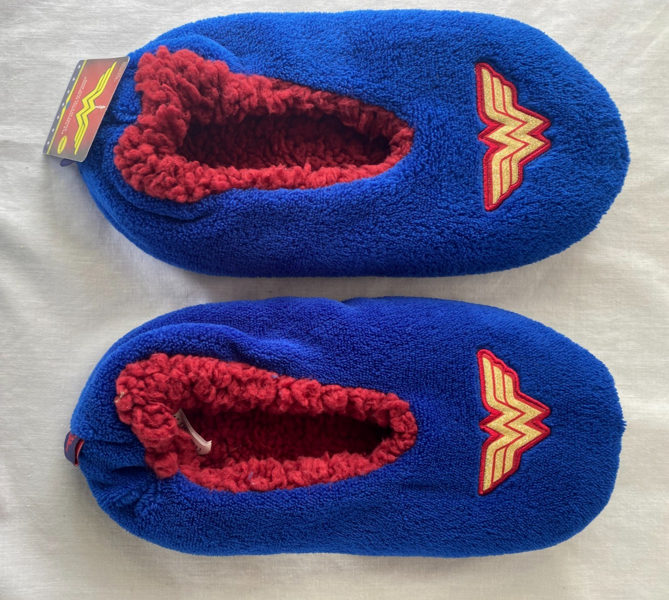Snuggle Toes DC Wonder Woman Womens Shoe Size 6-8 Blue Red Soft Slippers
