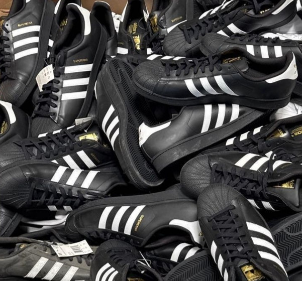 ADIDAS Men's SUPERSTAR FOUNDATION B27140 Black/White LEATHER ATHLETIC SHOES - 18