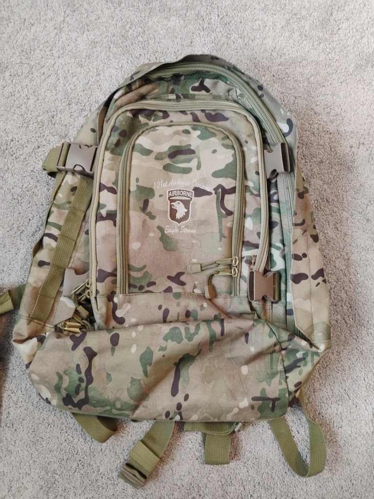 Camo 101st Airborne Division Eagle Strong Backpack, Missing Clip