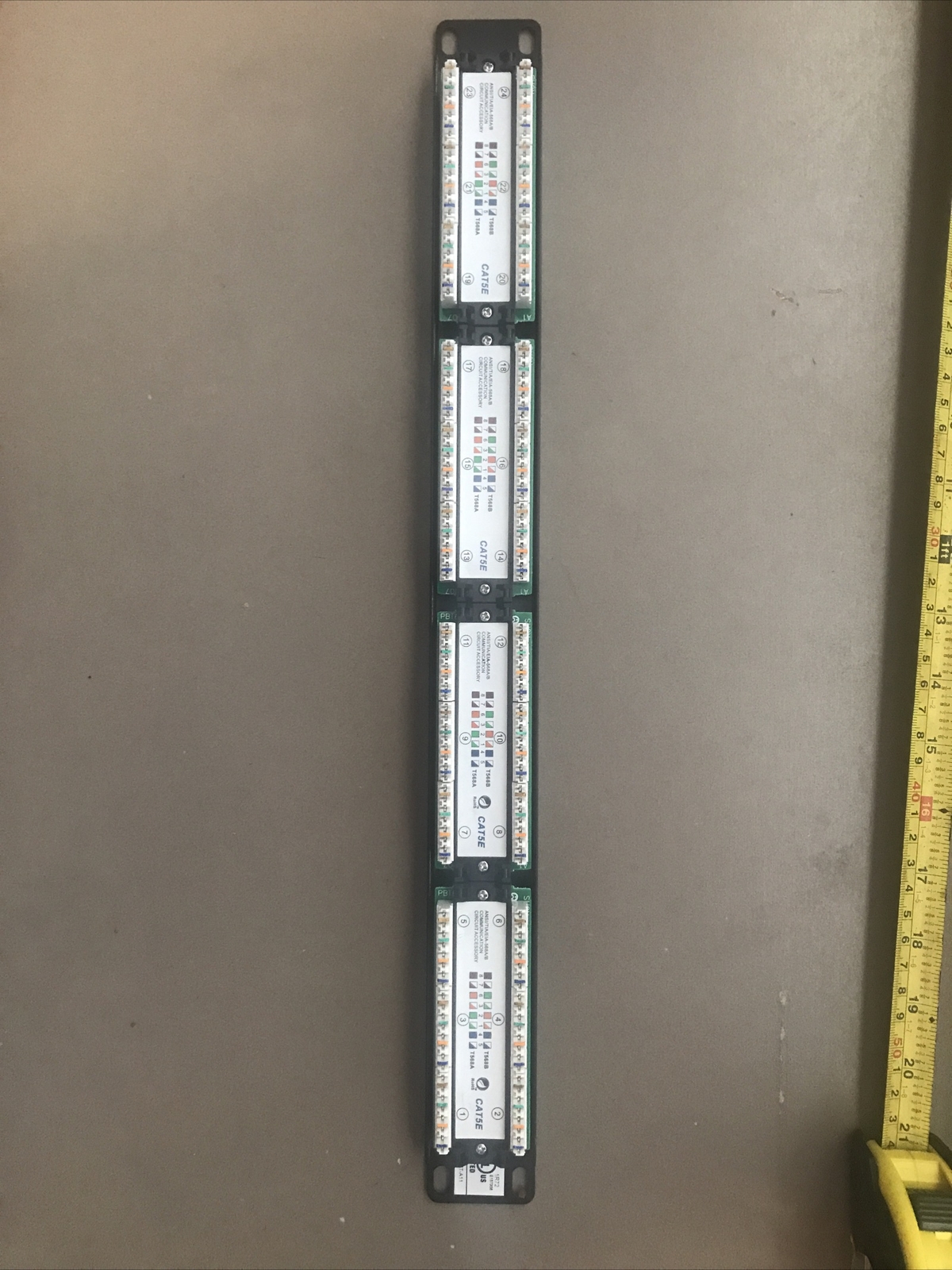 Vertical Cable Cat5e 24 Port 19" Horizontal Rackmount 1U Patch Panel, 23C