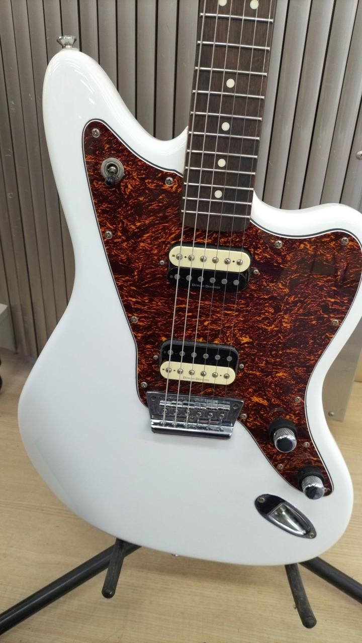 SQUIER VATAGE MOD JAGER electric guitar