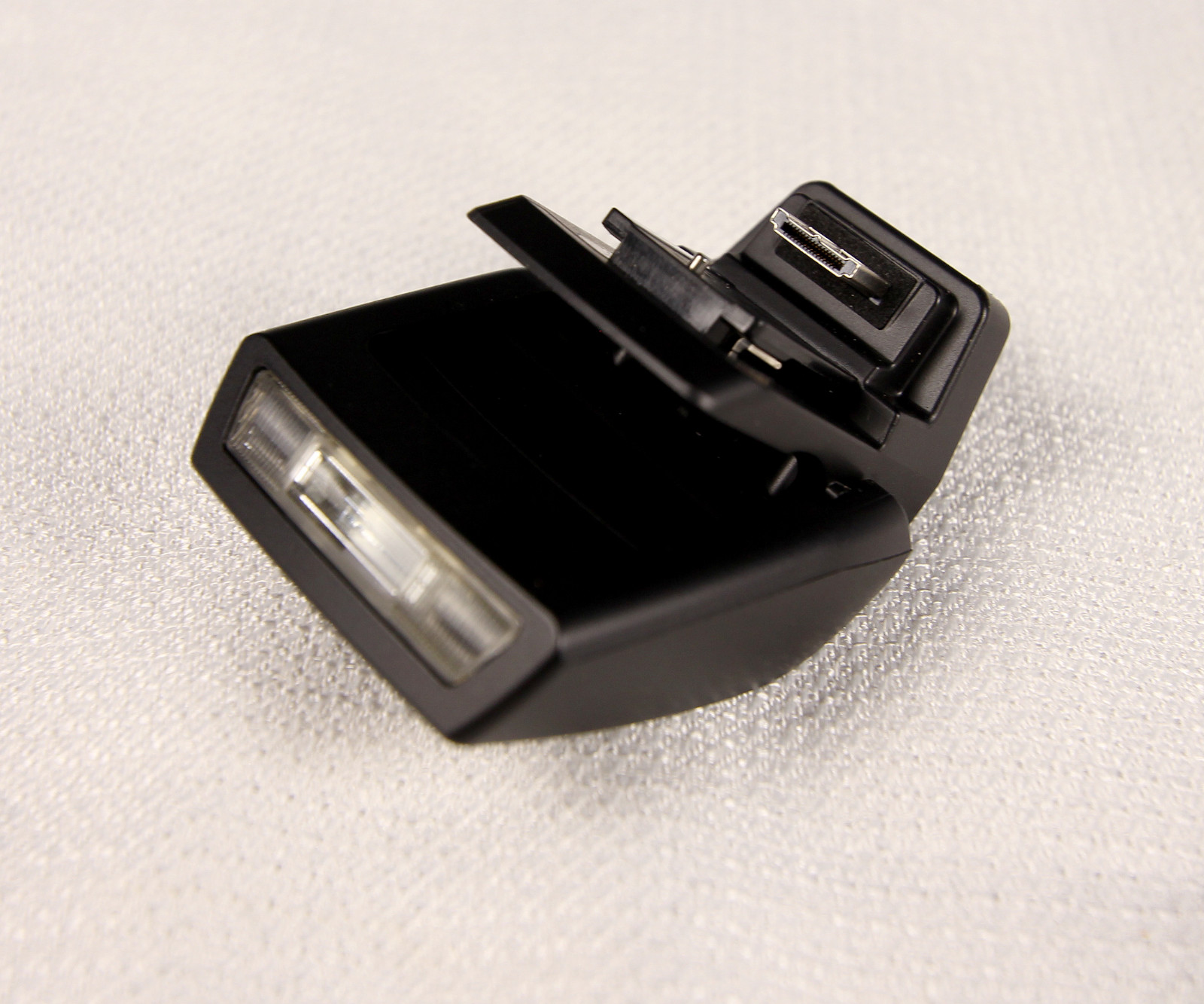 Olympus FL-LM2 Flash for Micro Four Thirds (E-M1, E-M5) with Case