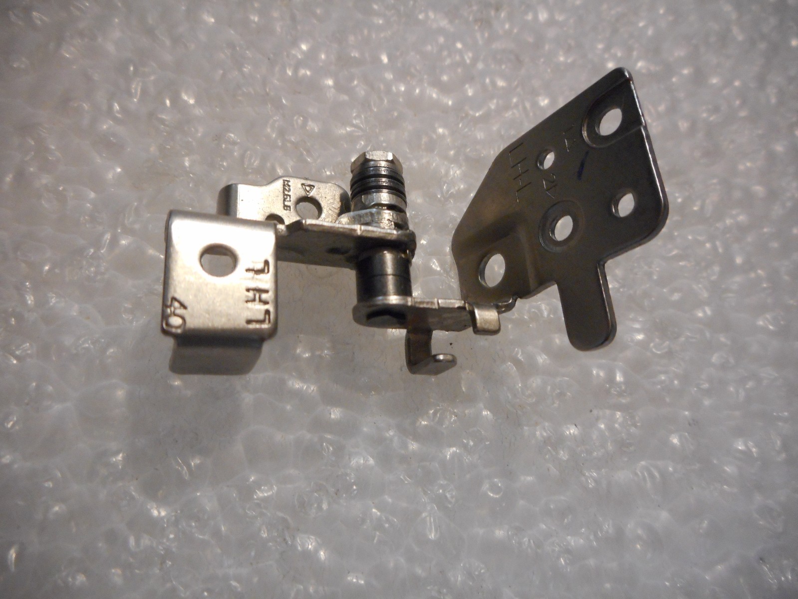 NEW GENUINE DELL WINERY14 LEFT HINGE THA01 XV64X