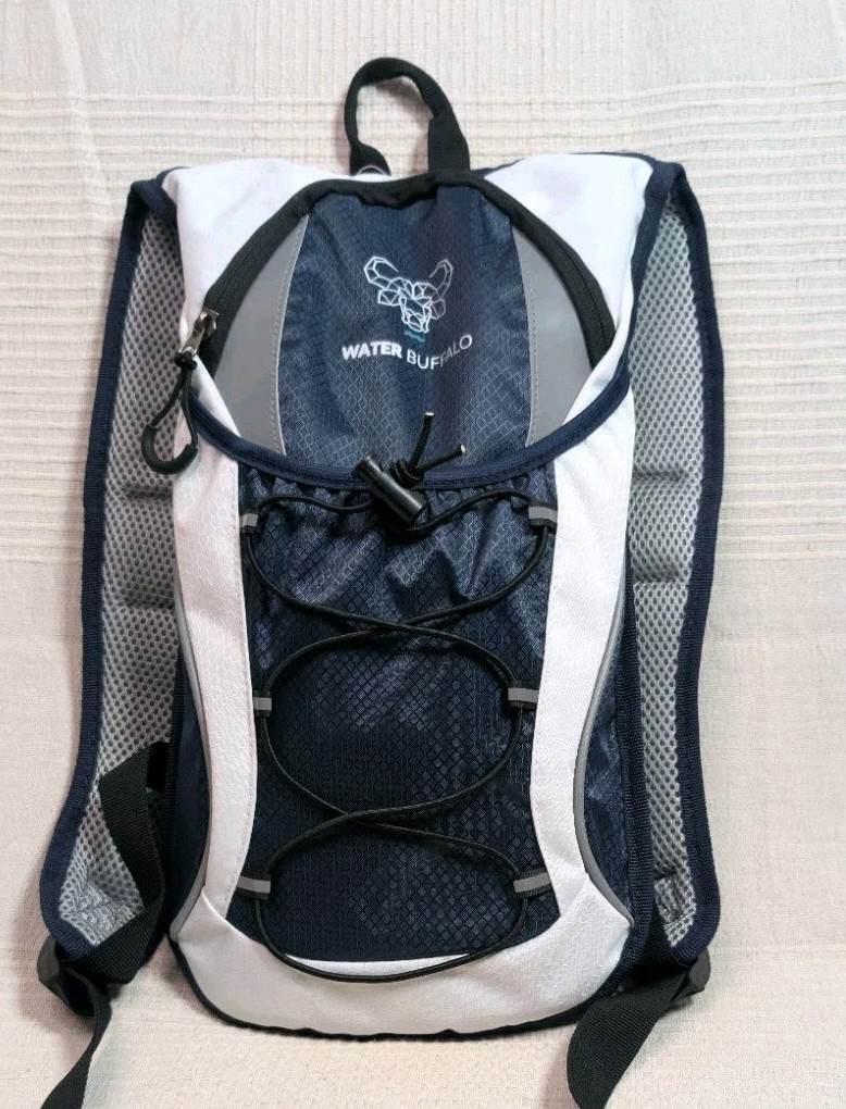 Water Buffalo Hydration Ripstop 12L Backpack Padded 2L Bladder New With Tags.