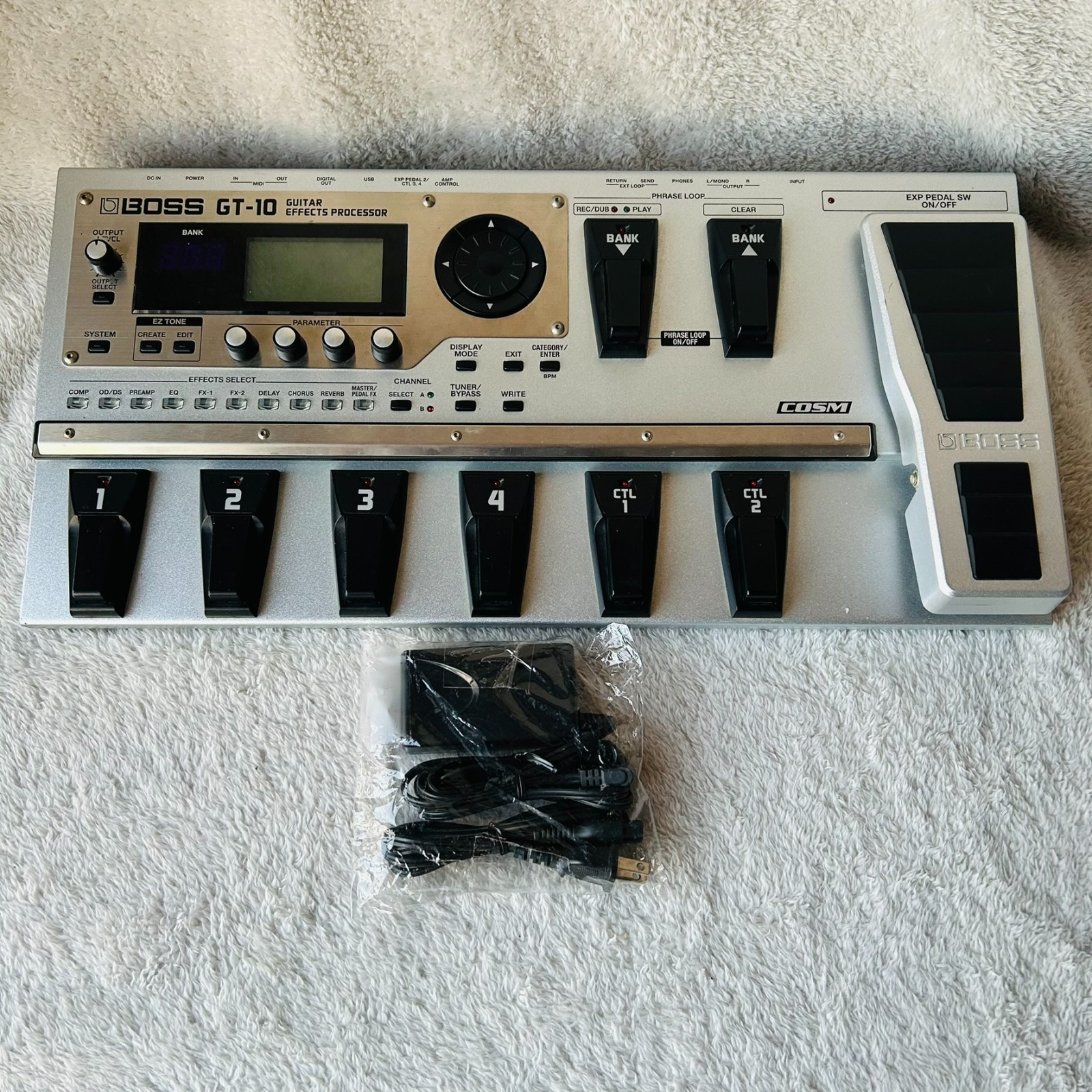 Boss GT-10 Guitar Multi Effects Floor Processor Pedal Board With Roland'sAdapter