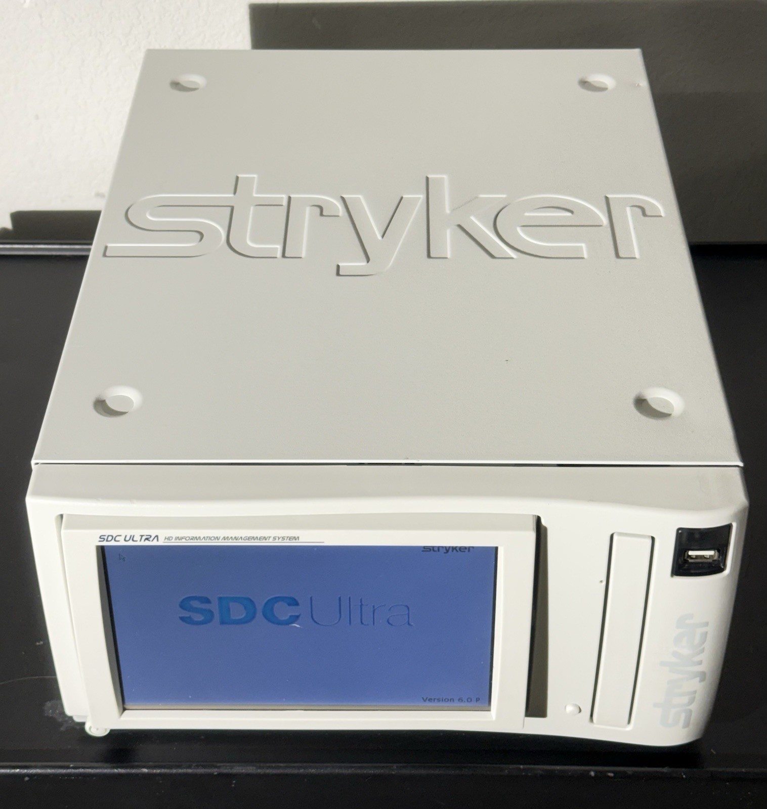 Stryker 0240050988 SDC Ultra HD Endoscopic Information Image Management Console