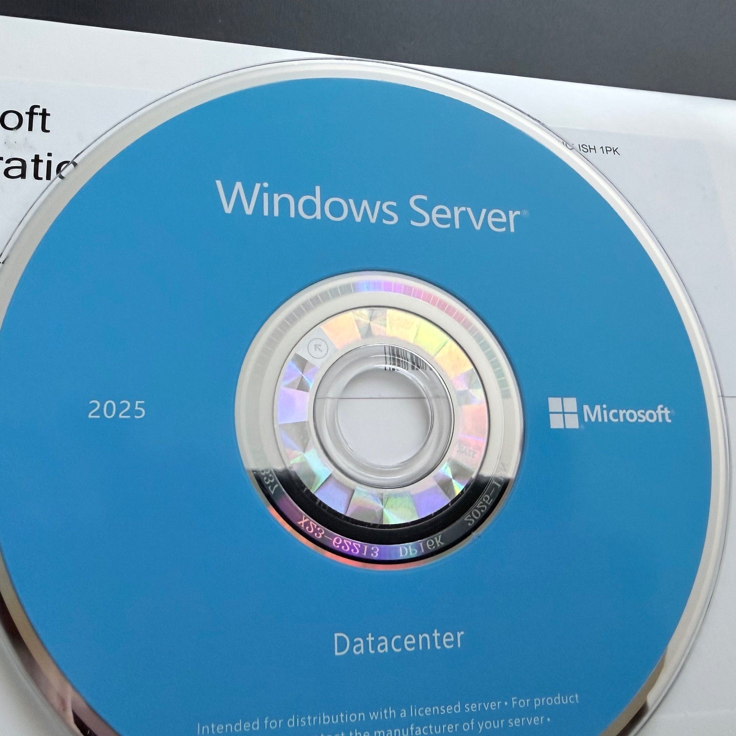 Microsoft Windows Server 2025 Datacenter 16 Core OEM DVD EP2-25149