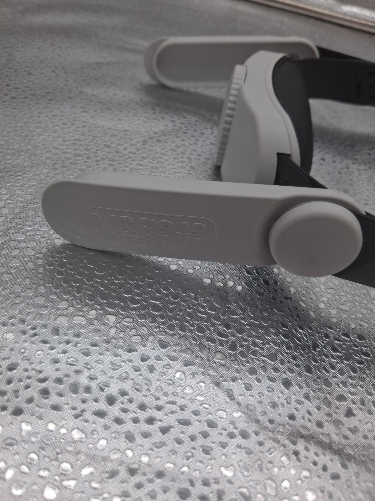 Meta Quest MQ2000 Headstrap W 2 USB C Ports