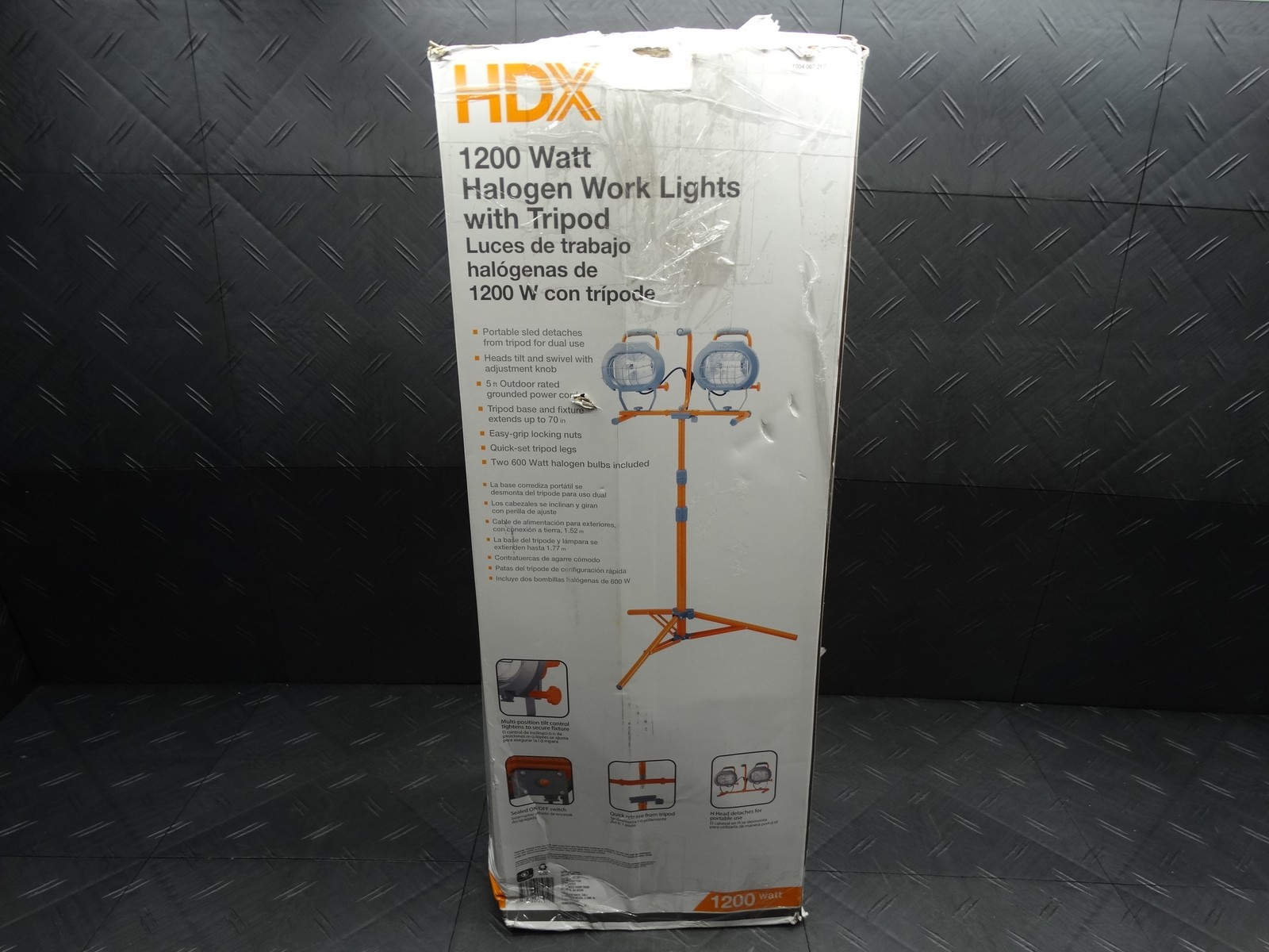 HDX 1200-Watt Halogen Tripod Work Light H1200DPT