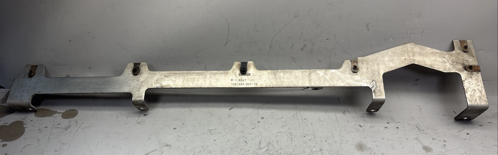 Kenworth Paccar RH Air Skirt Bracket R11-6367 From T680