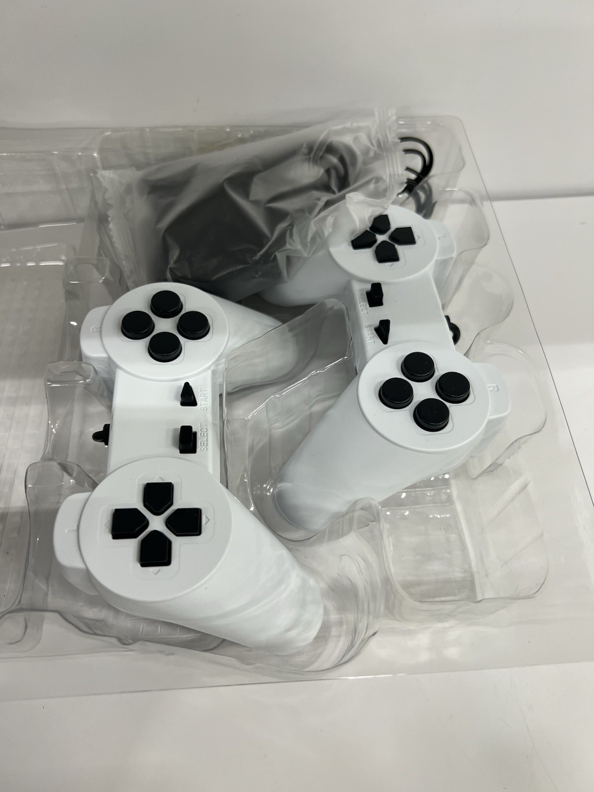 GS5 Gamestation 5 Console - 200 Classic Retro Games (USB Wired)