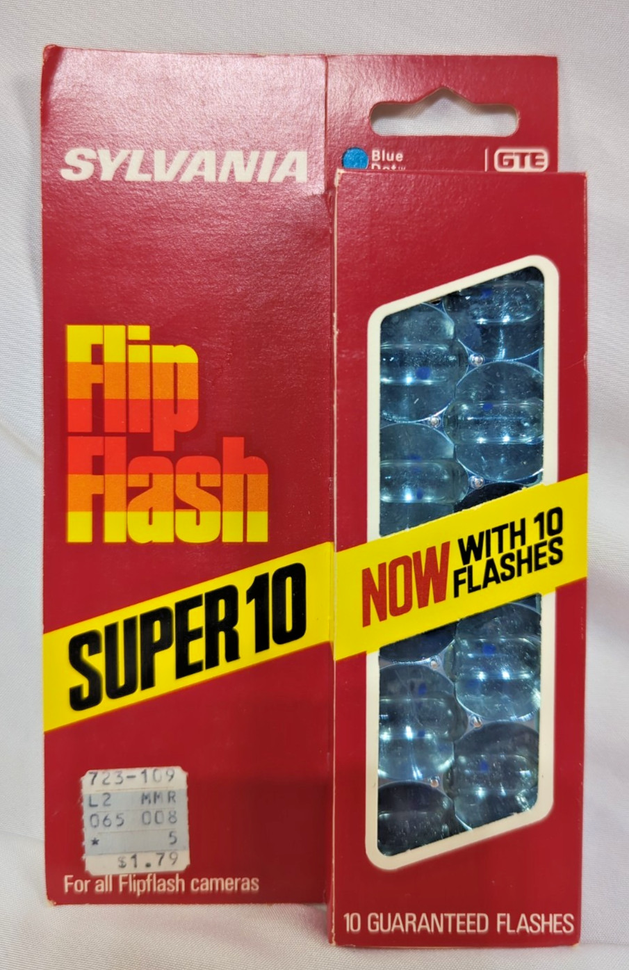 Vintage 1970s Sylvania Flip Flash Super 10 Flash Cube Stick