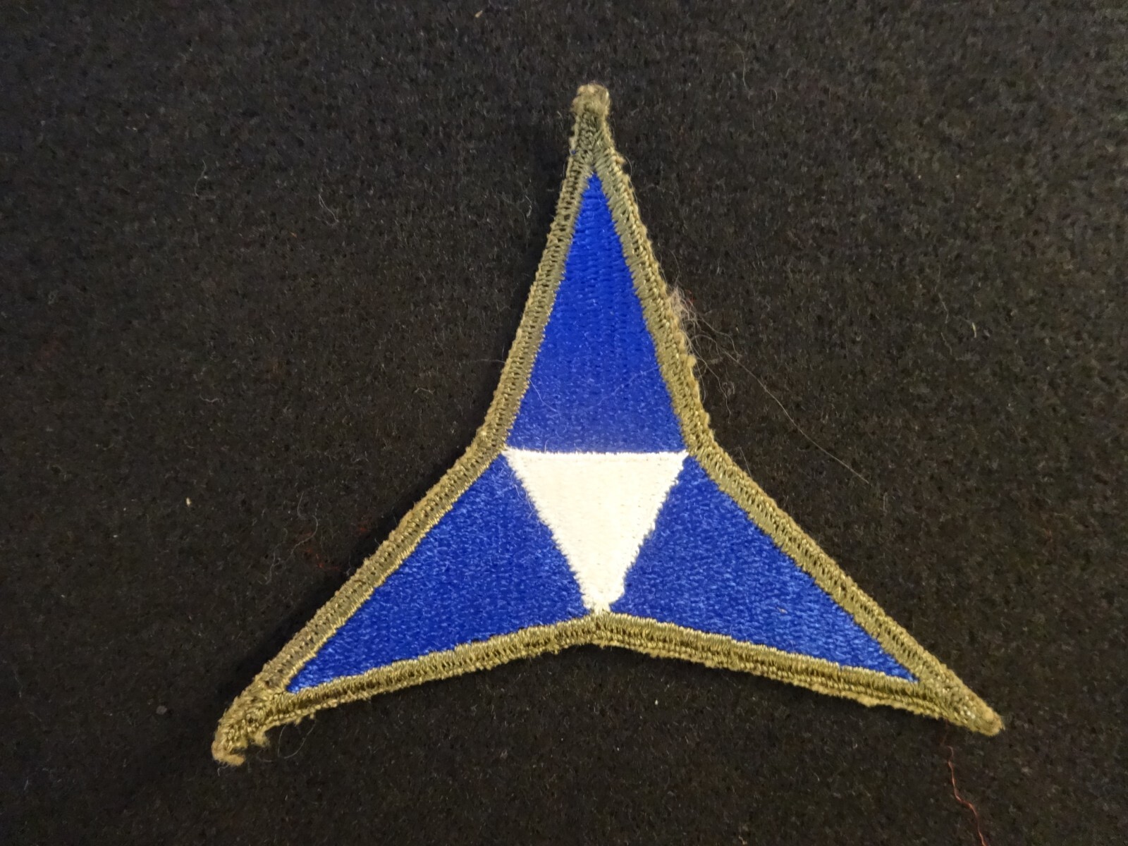 US ARMY  3 rd III ARMY CORPS SLEEVE PATCH WW II ERA NO GLOW CUT EDGE EMBROIDERED
