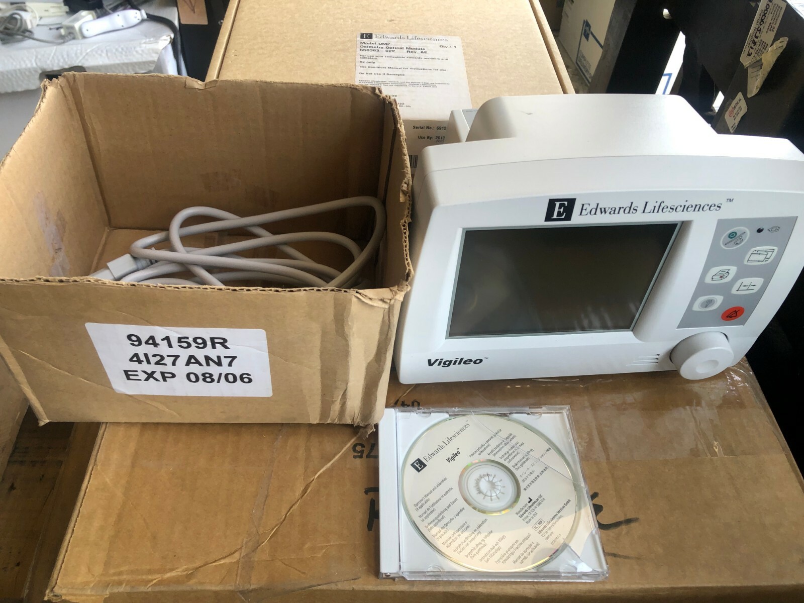 Edwards Lifesciences Oximetry Optical Modules 650363-022 Rev. AE with Monitor