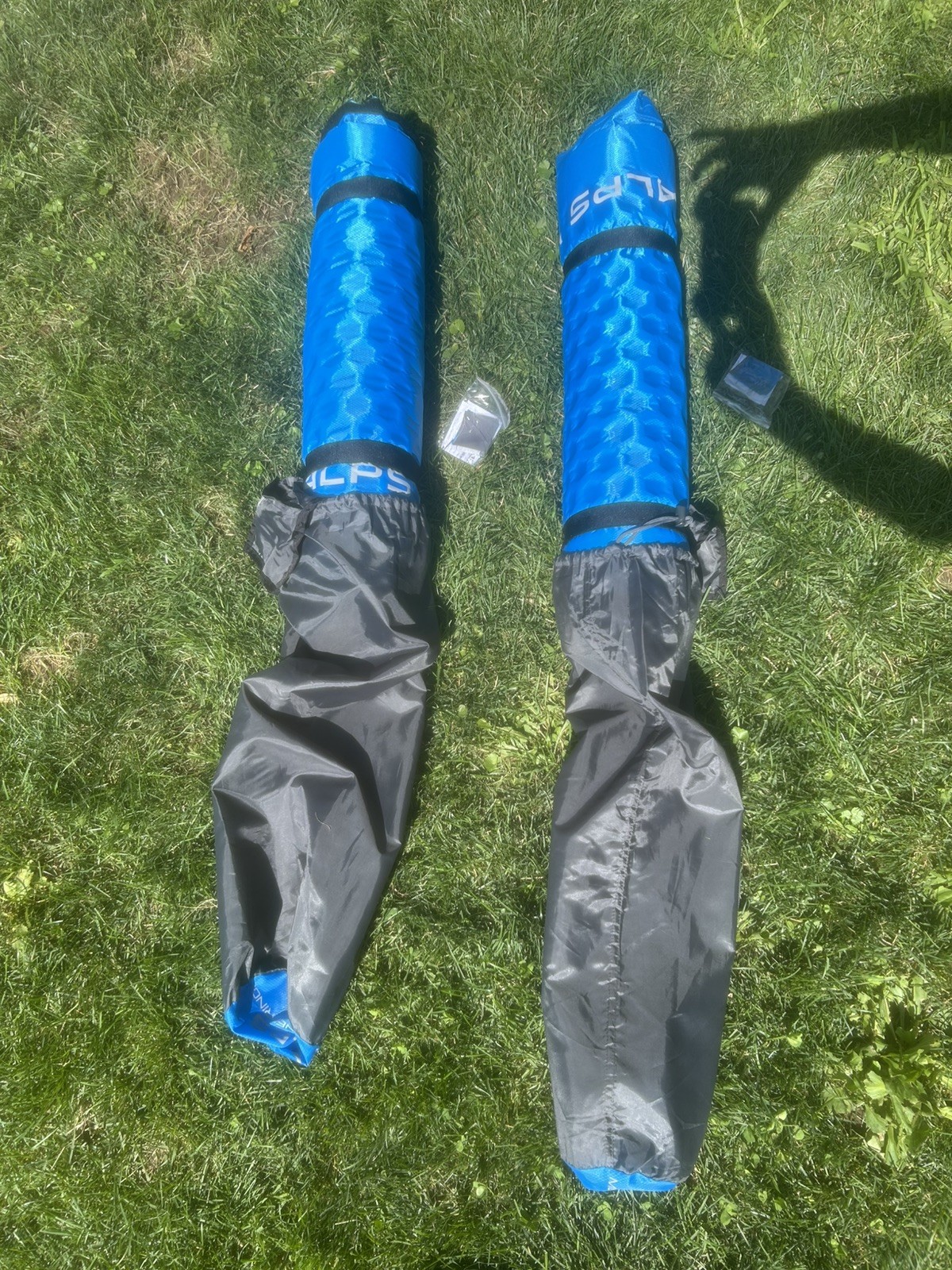 ALPS Mountaineering Lightweight Series Self Inflating flexcore Air Pad double