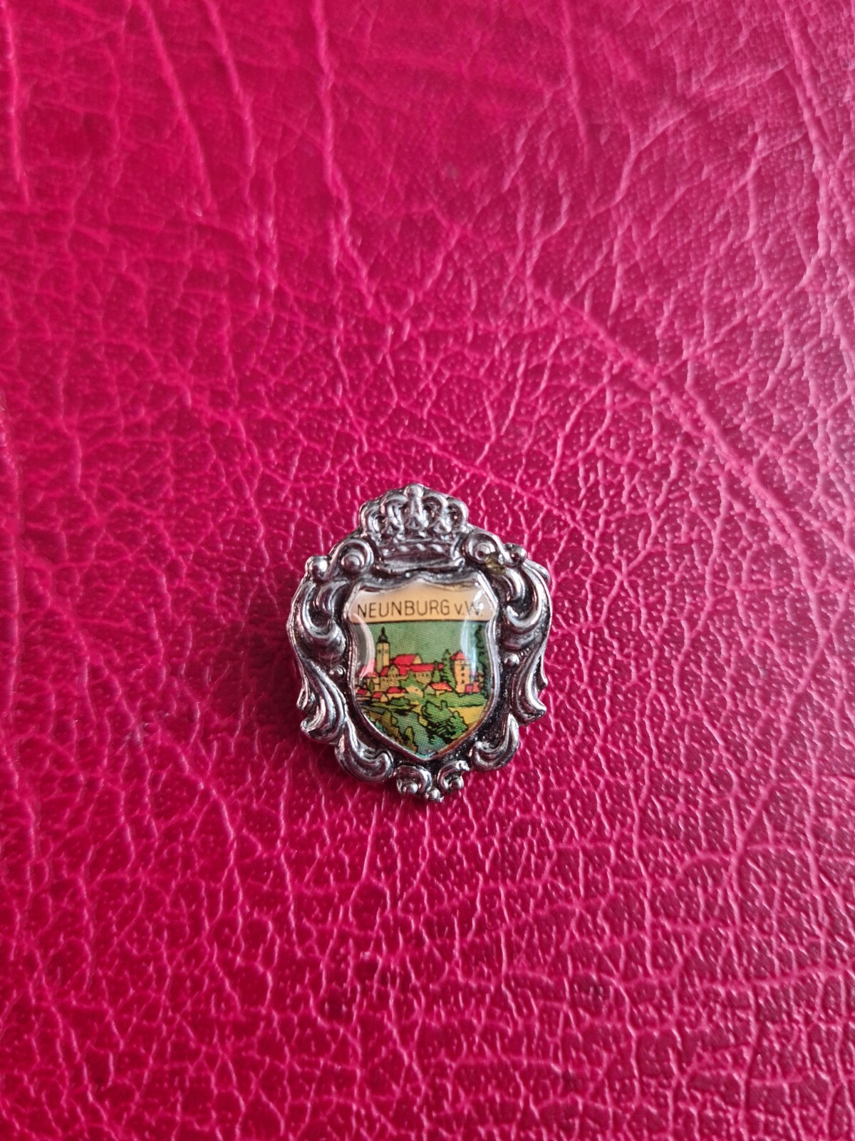 Pin hatpin hiking pin Neunburg v.W.