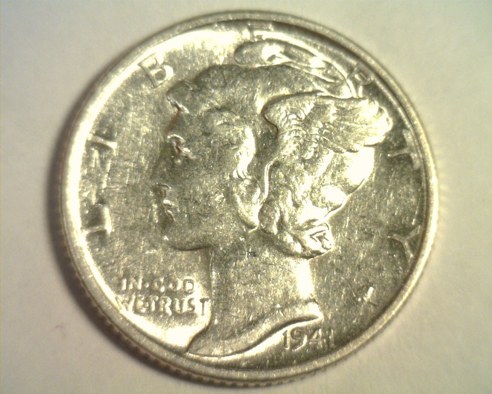 1941-D MERCURY DIME ABOUT UNCIRCULATED+ AU+ ORIGINAL BOBS COINS FAST 99c SHIP