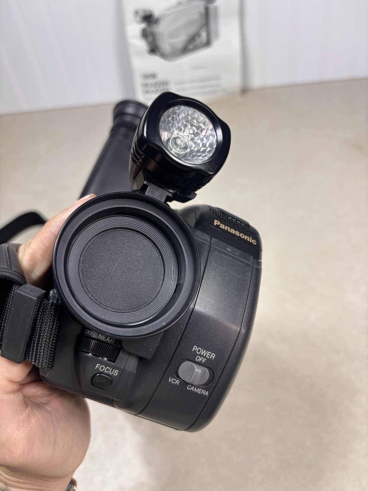 Panasonic Palmcorder IQ Intelligent Camcorder /Instructions NO BATTERY UNTESTED