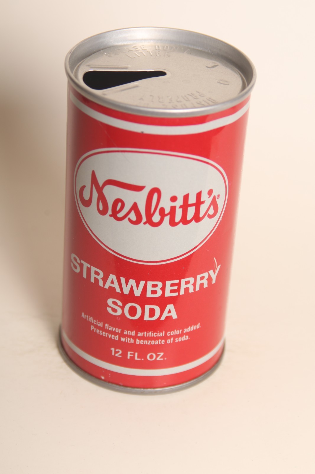 Nesbitt's Strawberry soda can - 12oz