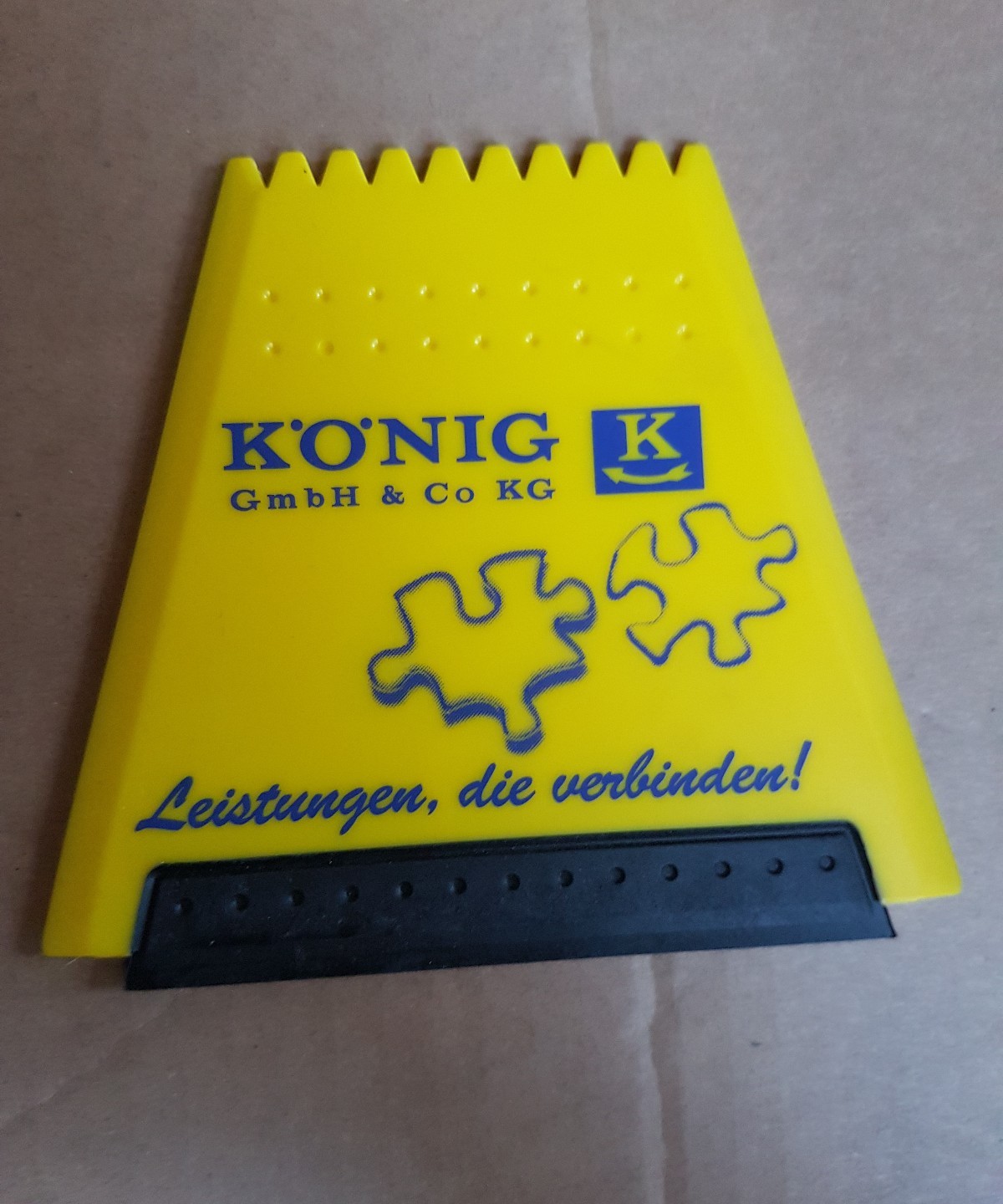 Ice scraper with advertising König Gmbh & Co KG