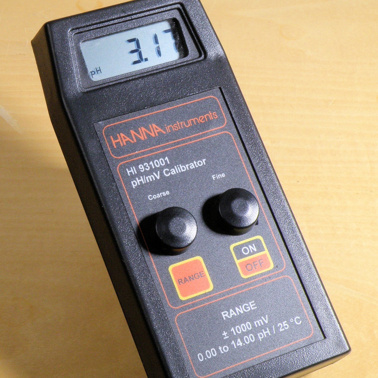 Lightly used Hanna HI 931001 Hanna® pH/mV Calibrator