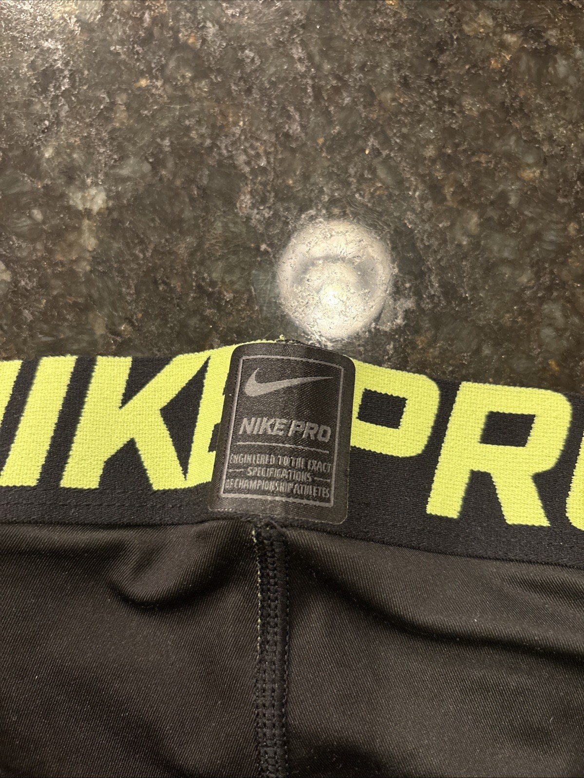 Men’s Nike Pro Dri-Fit Compression Tights, Large.