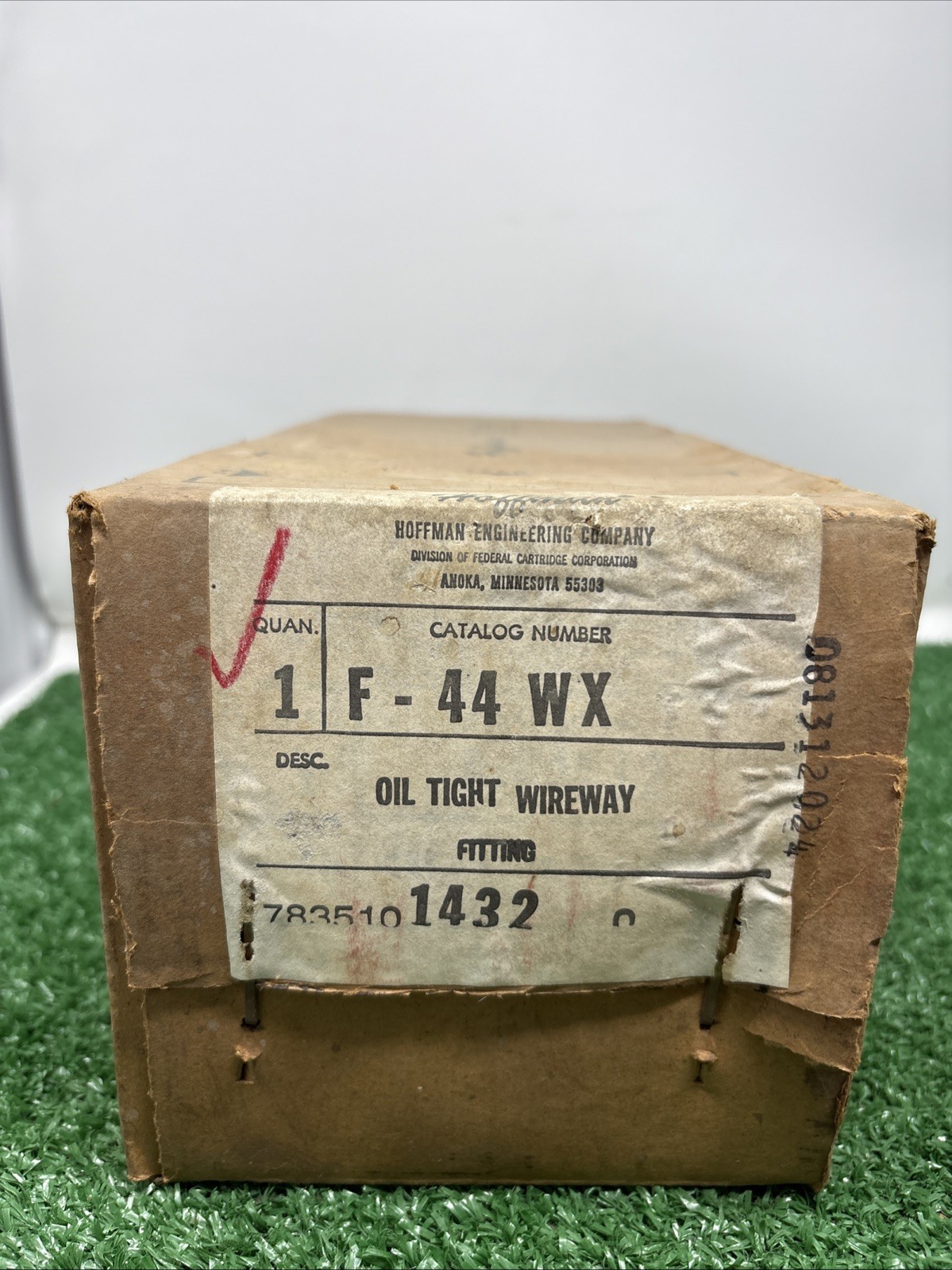 NEW Open Box  HOFFMAN F-44WX  OILTIGHT WIREWAY FITTING