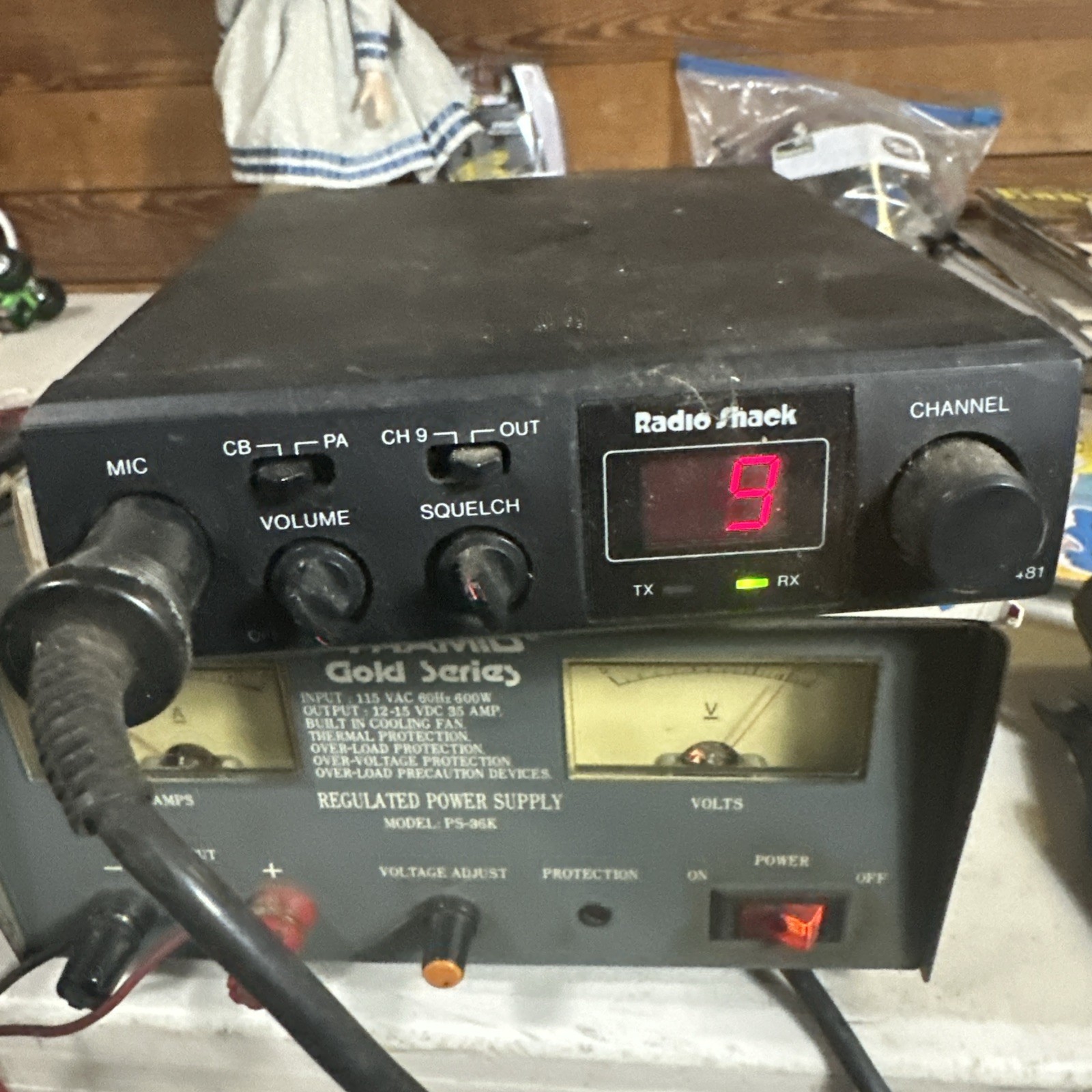 Radio Shack TRC-481 40 Channel Mobile CB Radio Transceiver