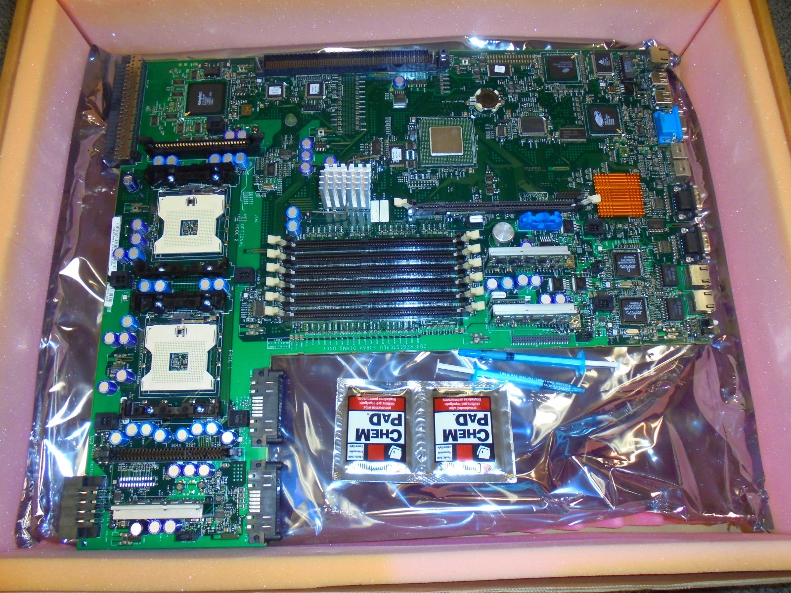 D5995  NEW GENUINE Dell Poweredge 2650 Server Mother Board CN-0D5995