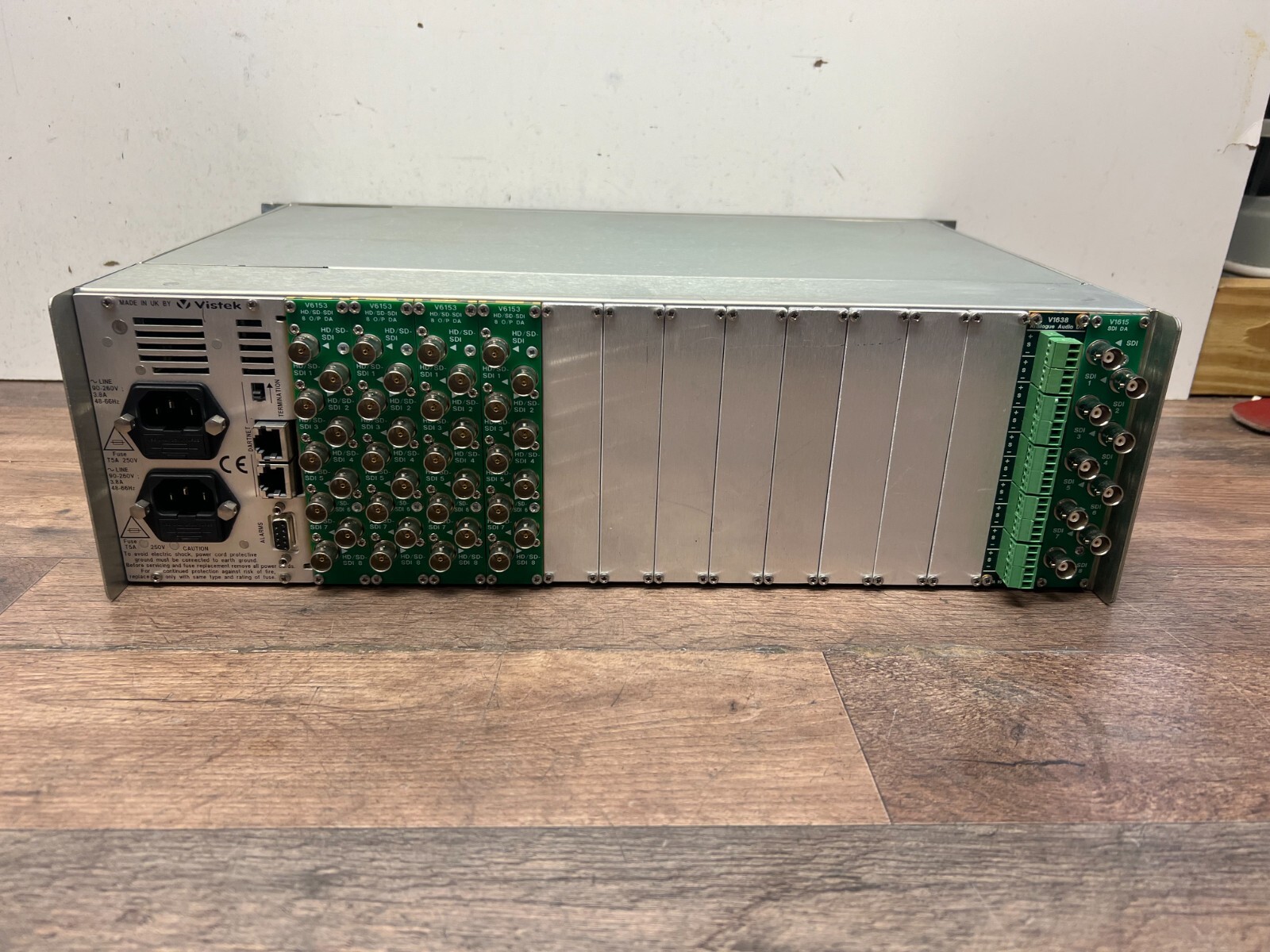 Vistek V1606 Modular System with (4) V6153