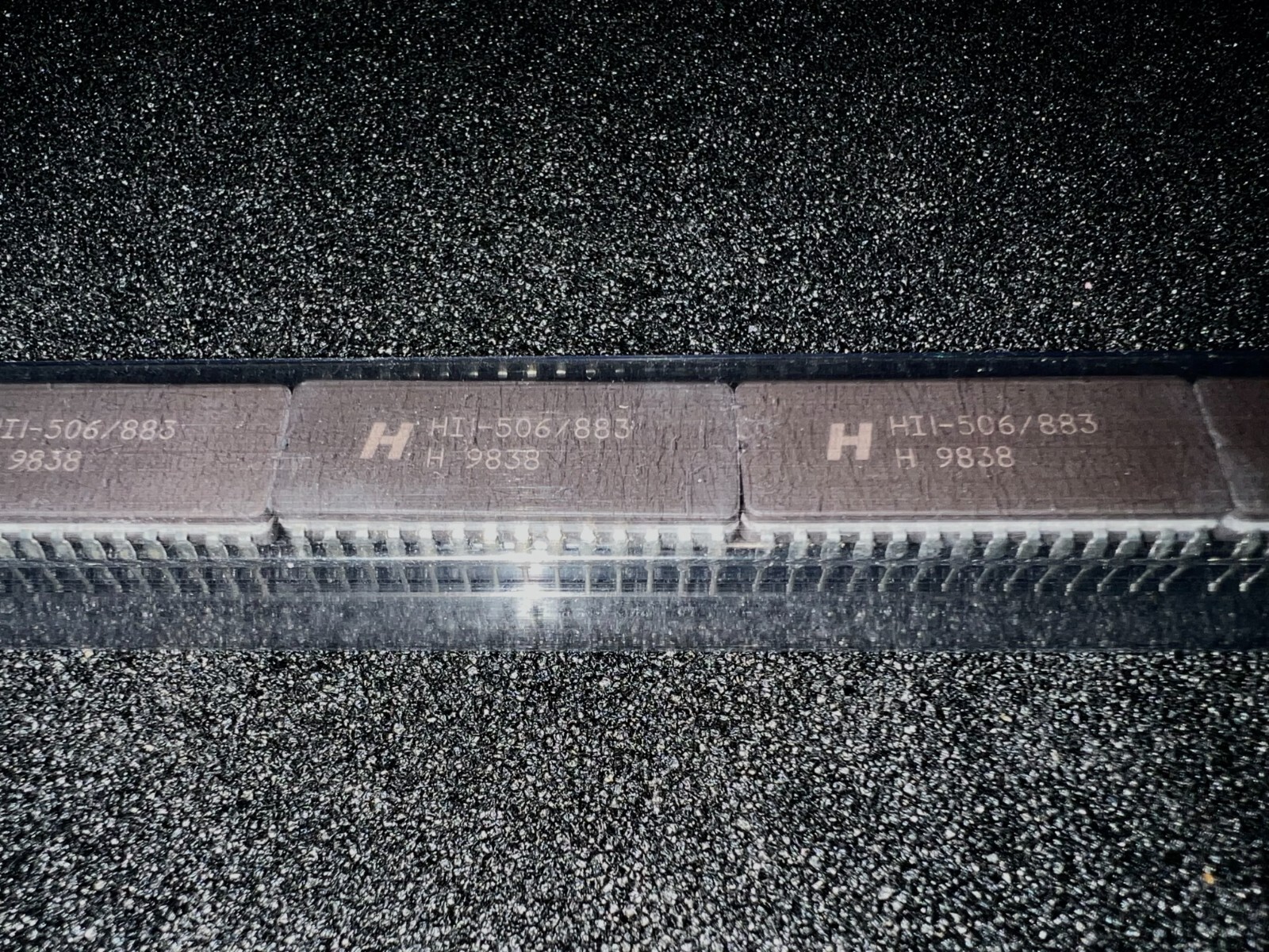 HI1-506/883