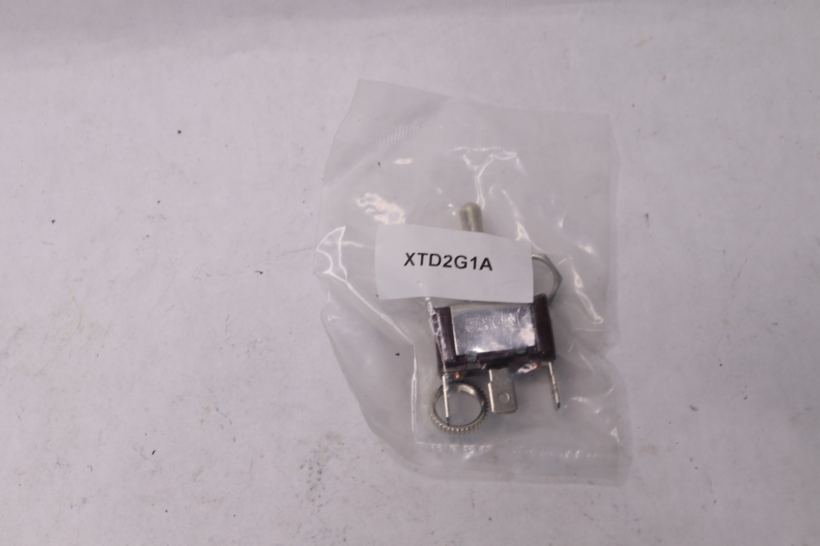 Toggle Switch 10A 277V XTD2G1A