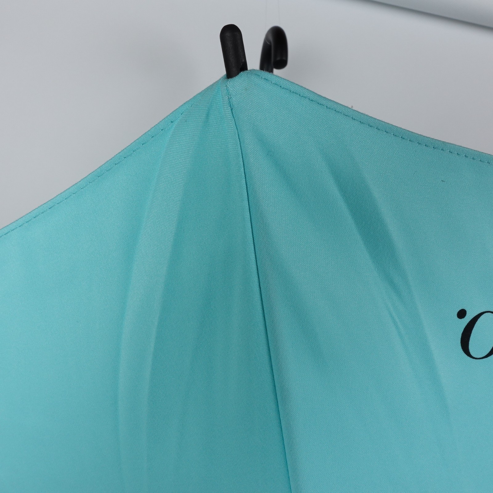 Rare Tiffany & Co 40” Umbrella Long Black Plastic Handle Fully Automatic Staff