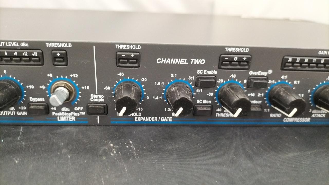 DBX 1066 Compressor