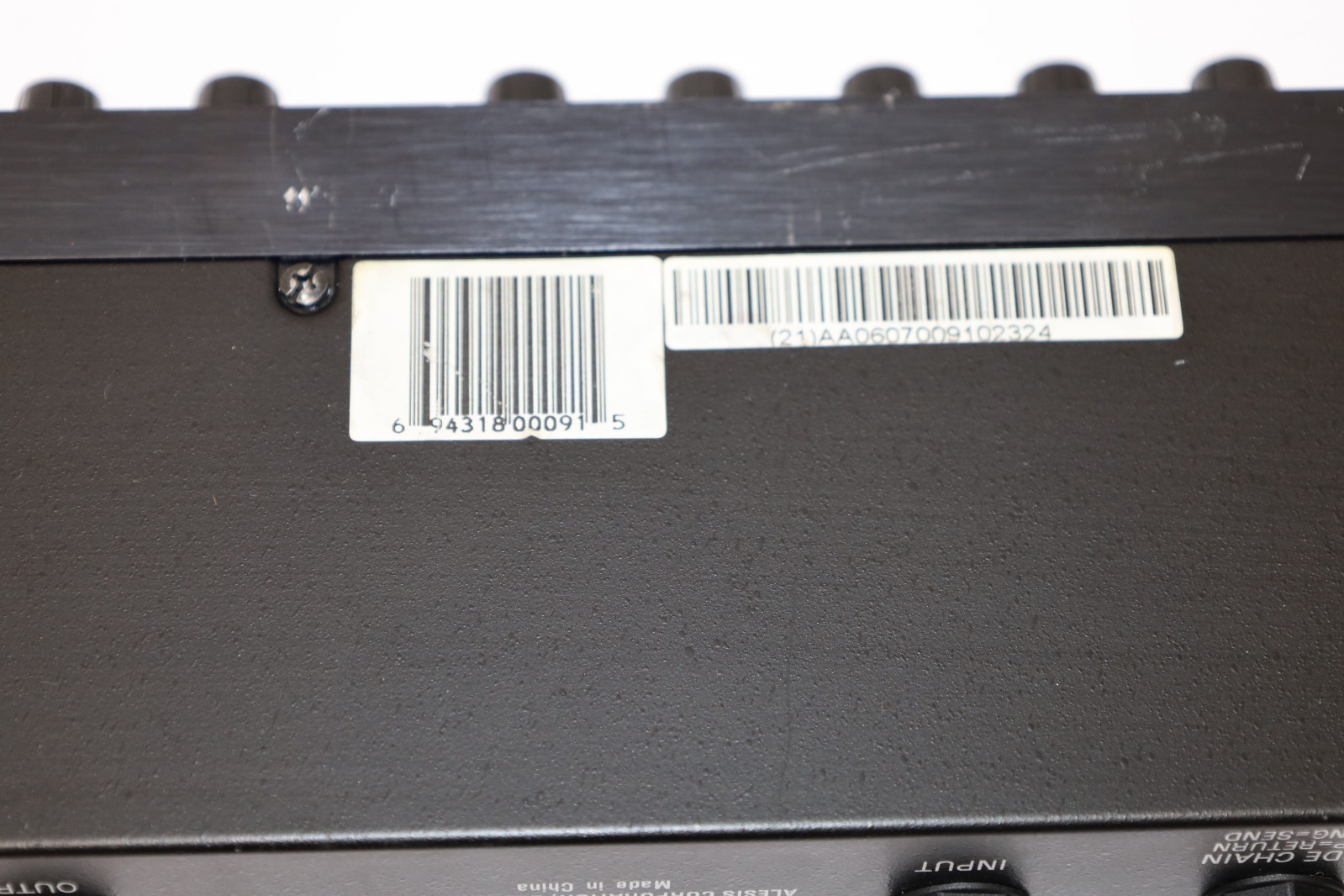 ALESIS 3630 RMS/Peak Dual Channel Compressor/Limiter w/ Gate Rack Mount .