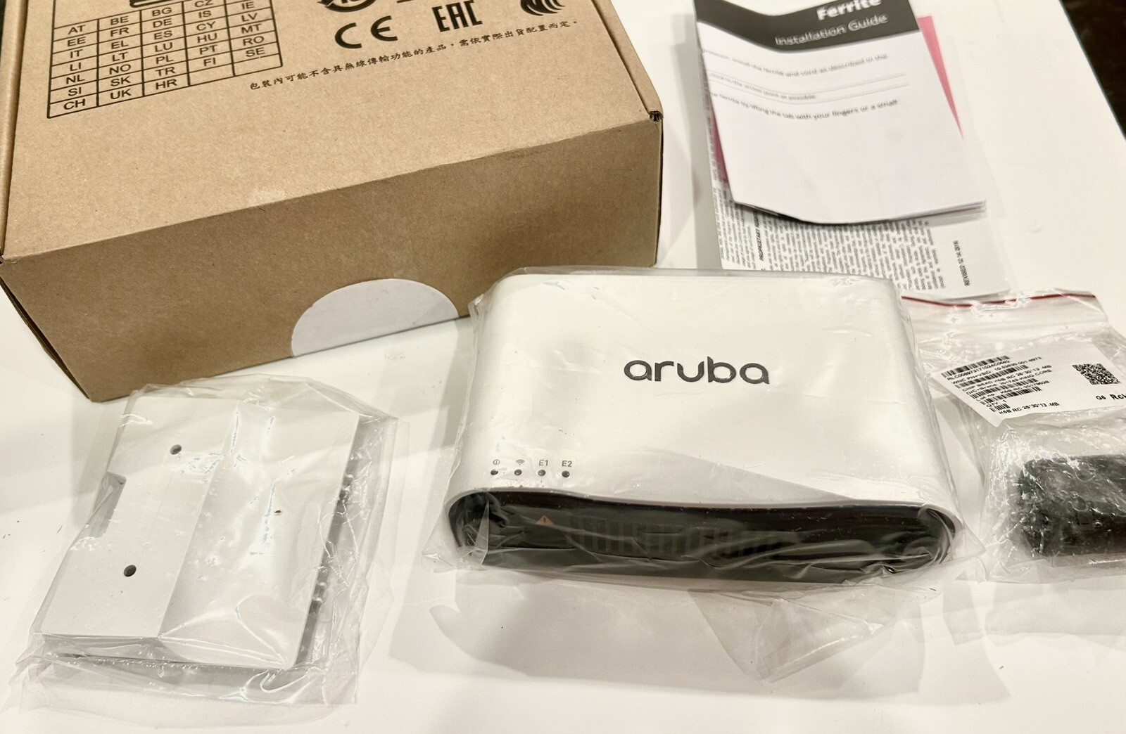 Aruba AP-203RP (US)  TAA PoE Unified RAP APINP203 / JY723A Open Box (ct)