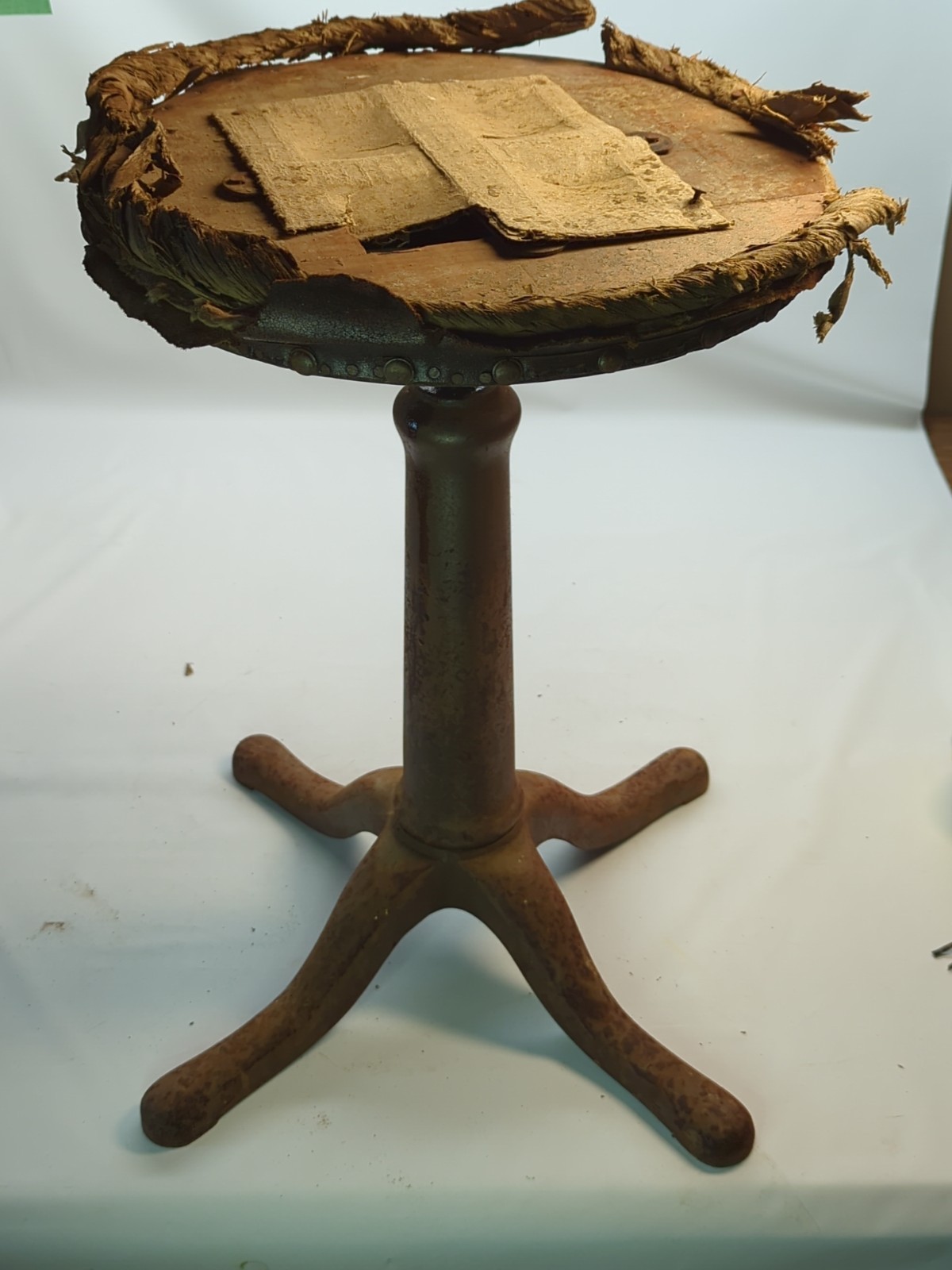 Vintage American Optical Co Optometrist Adjustable Industrial Stool Seat