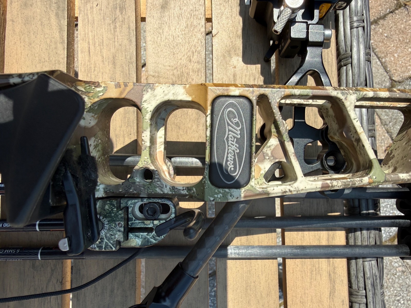 Mathews v3 27 compound bow