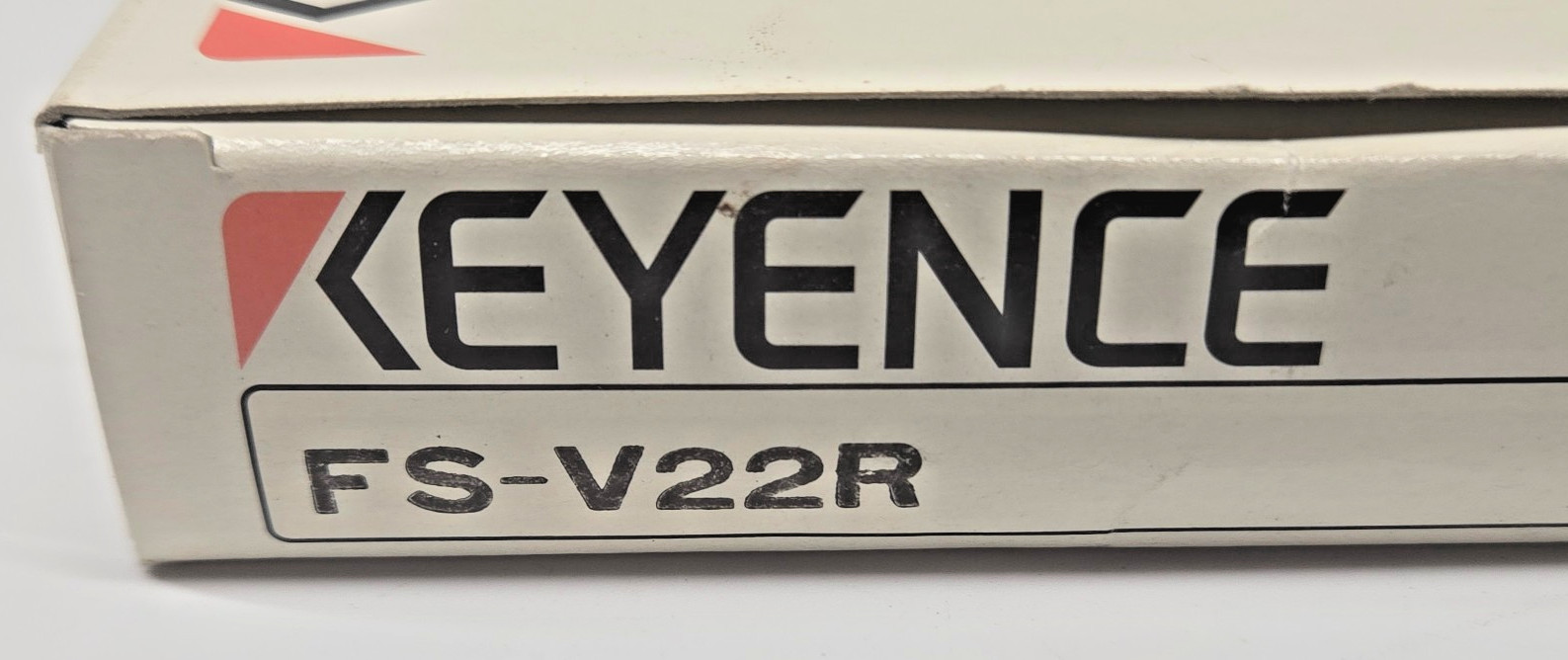 Keyence FS-V22R Fiber Optic Sensor Amplifier NEW