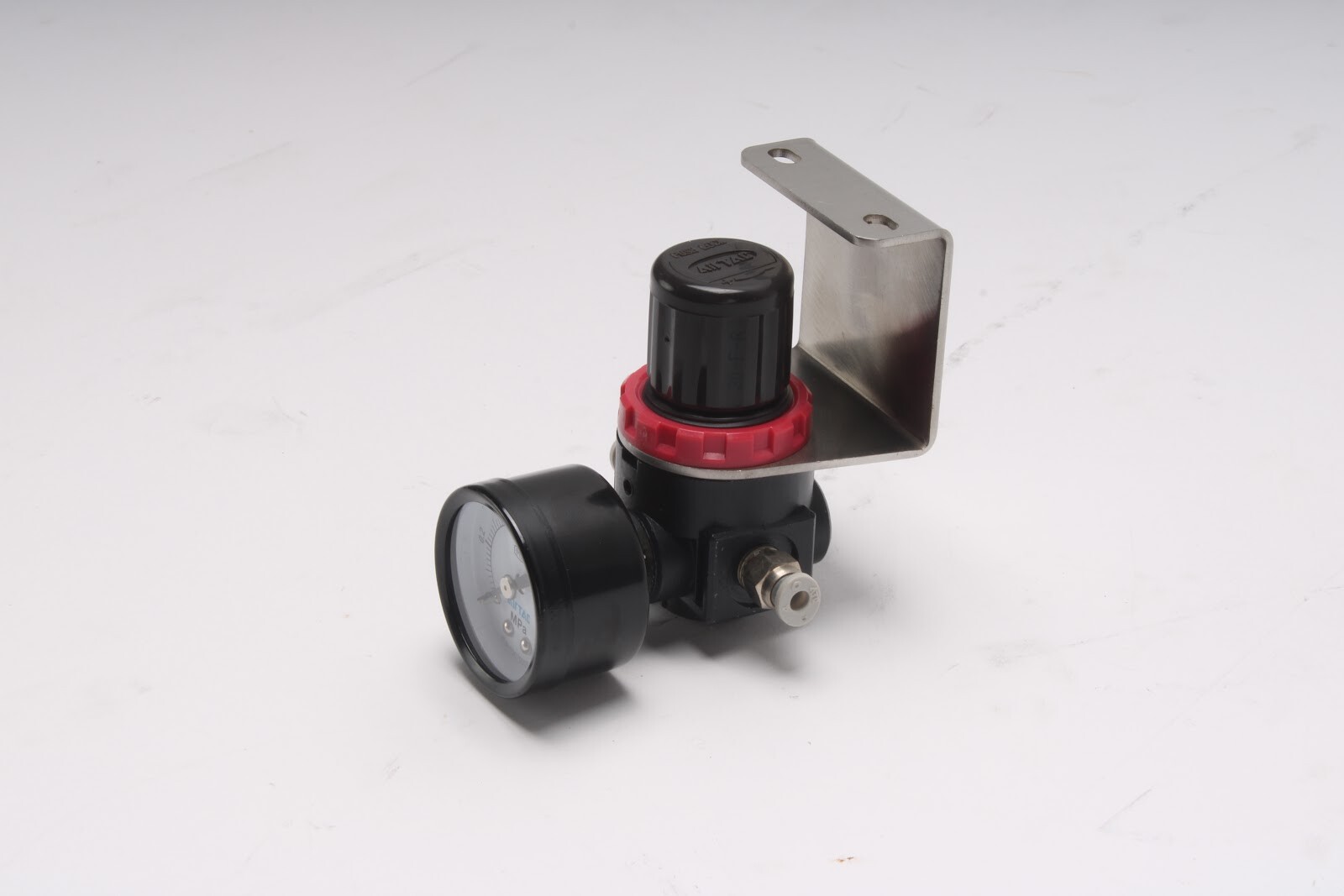AirTac AR1500 Pressure Regulating Valve