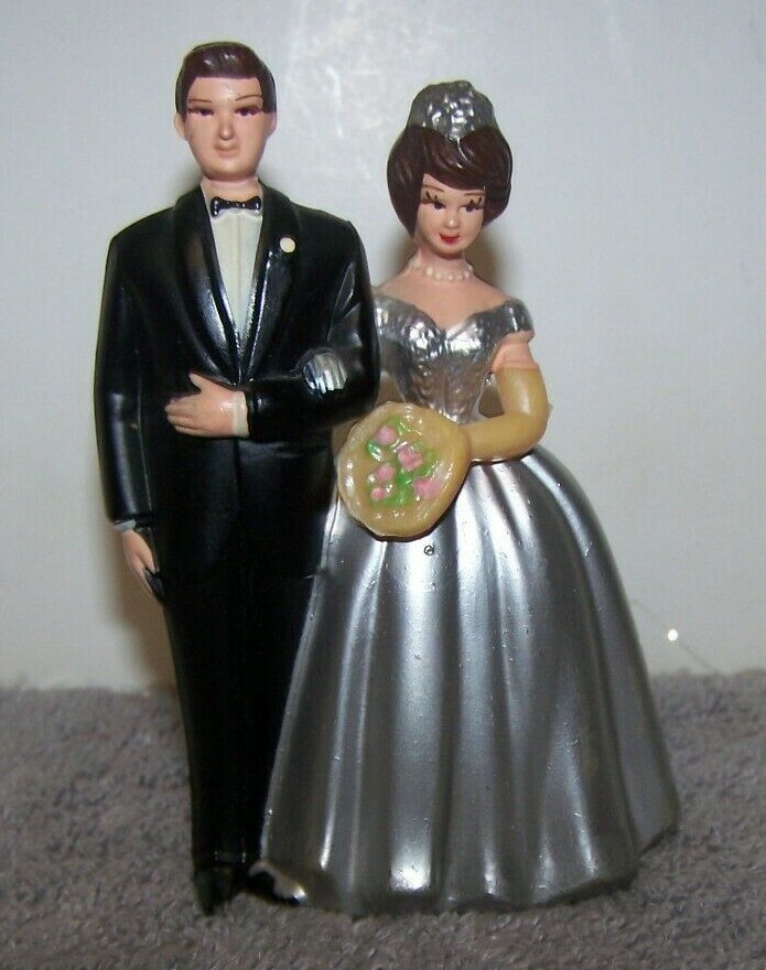 VINTAGE FAVOR-IT BRAND MADE IN HONG KONG CAKE TOPPER ITEM 170-P