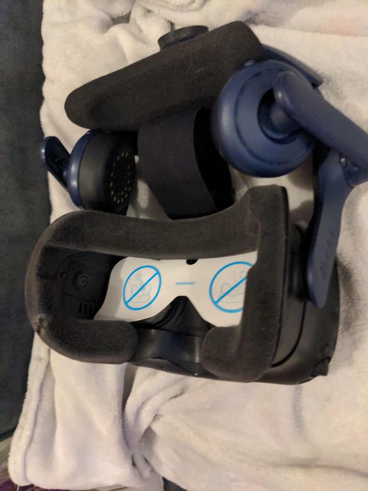 HTC Vive Pro 2 VR Headset HMD Only - 5K Resolution PCVR w/ Integrated Audio - Us