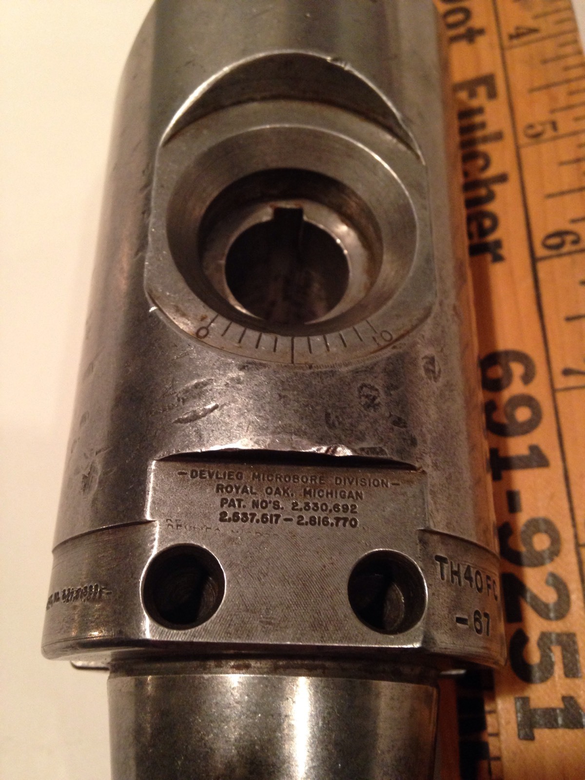 DEVLIEG MICROBORE BORING HEAD W/ TH 40FC 67 FLASH CHANGE SHANK Used Tool Holder