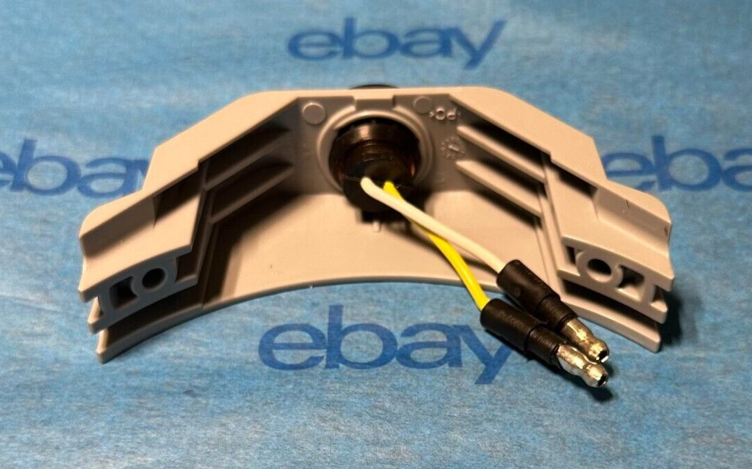 41300540 / 01-4945-70 Genuine Grote Yellow Marker Lamp OEM - New