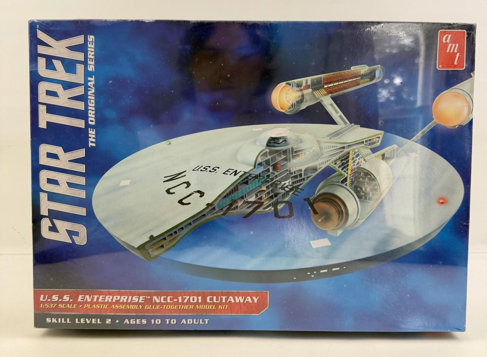 AMT 891/06 Star Trek Original Series U.S.S. Enterprise NCC-1701 Cut-Away 1/537