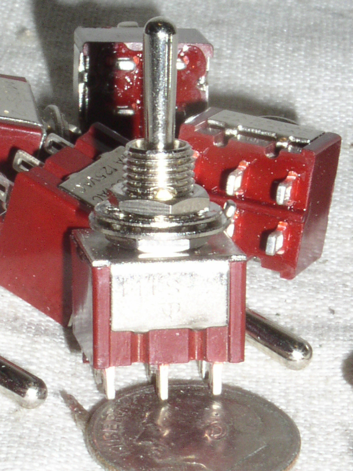 10 NEW MINI TOGGLE DPDT MOM-(OFF)-MOM MOMENTARY SWITCH 6 AMP 6A A DOUBLE POLE 2