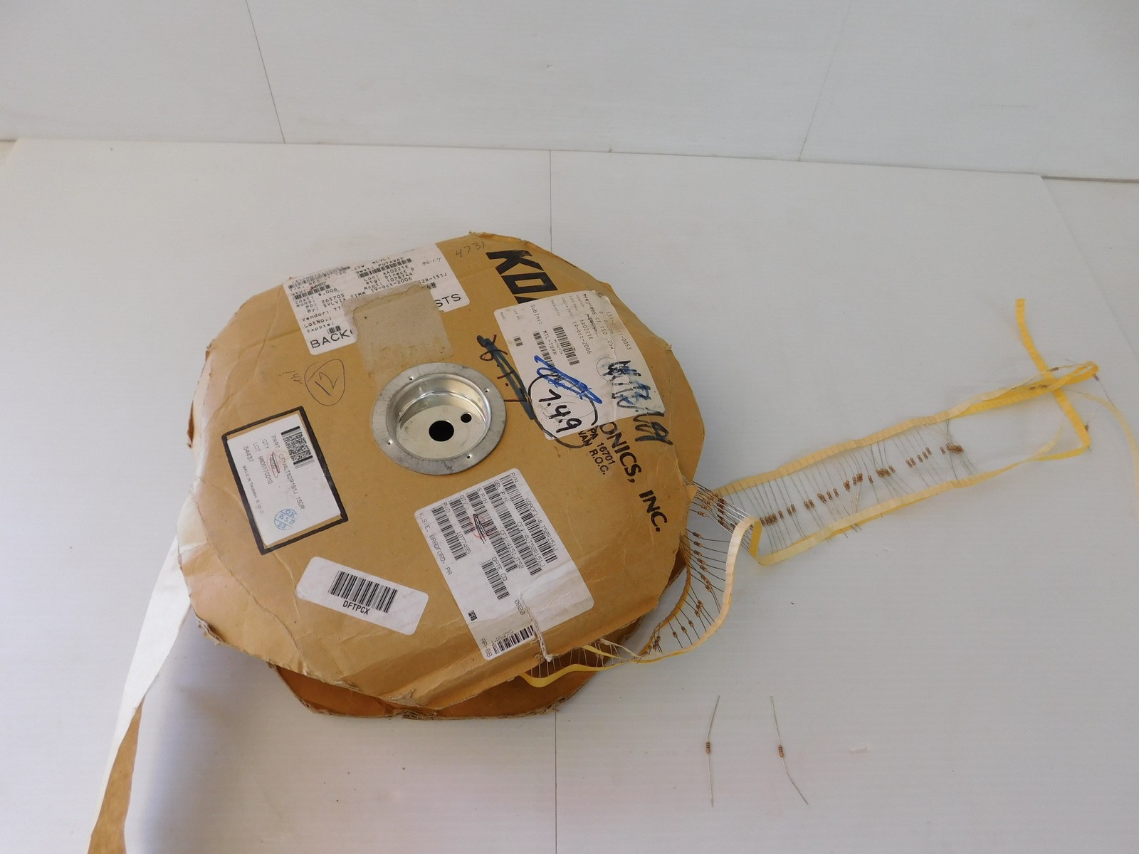 Koasper Electronics CF 1/4LT52R151J 150R QTY 5000? (THQ82)