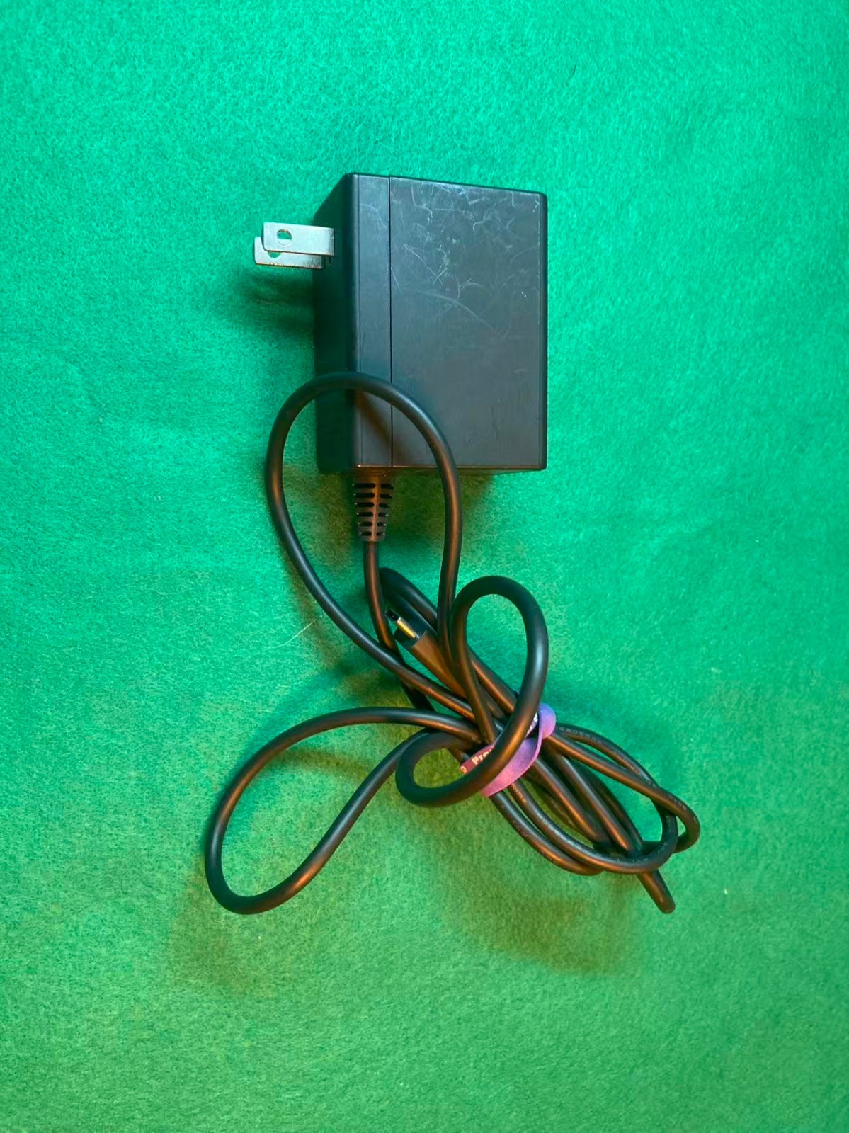 OEM Nintendo Switch AC/DC Adapter HAC 002(USZ) In 100-240 Out 5 & 15VDC Tested